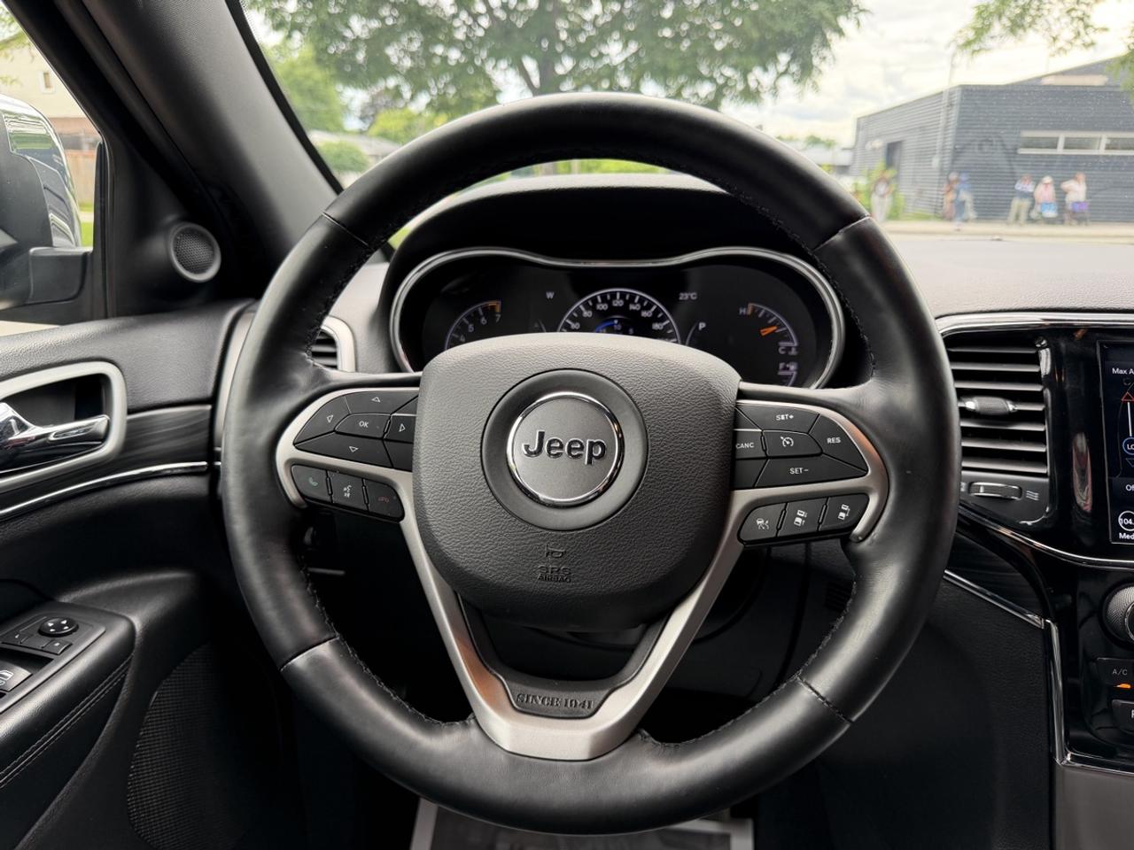 2020 Jeep Grand Cherokee LIMITED 4X4 Photo