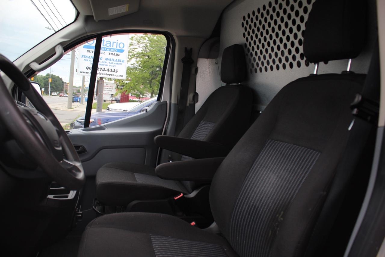 2019 Ford Transit T 150 Low Roof 130" Camera Remote starter Divider Photo
