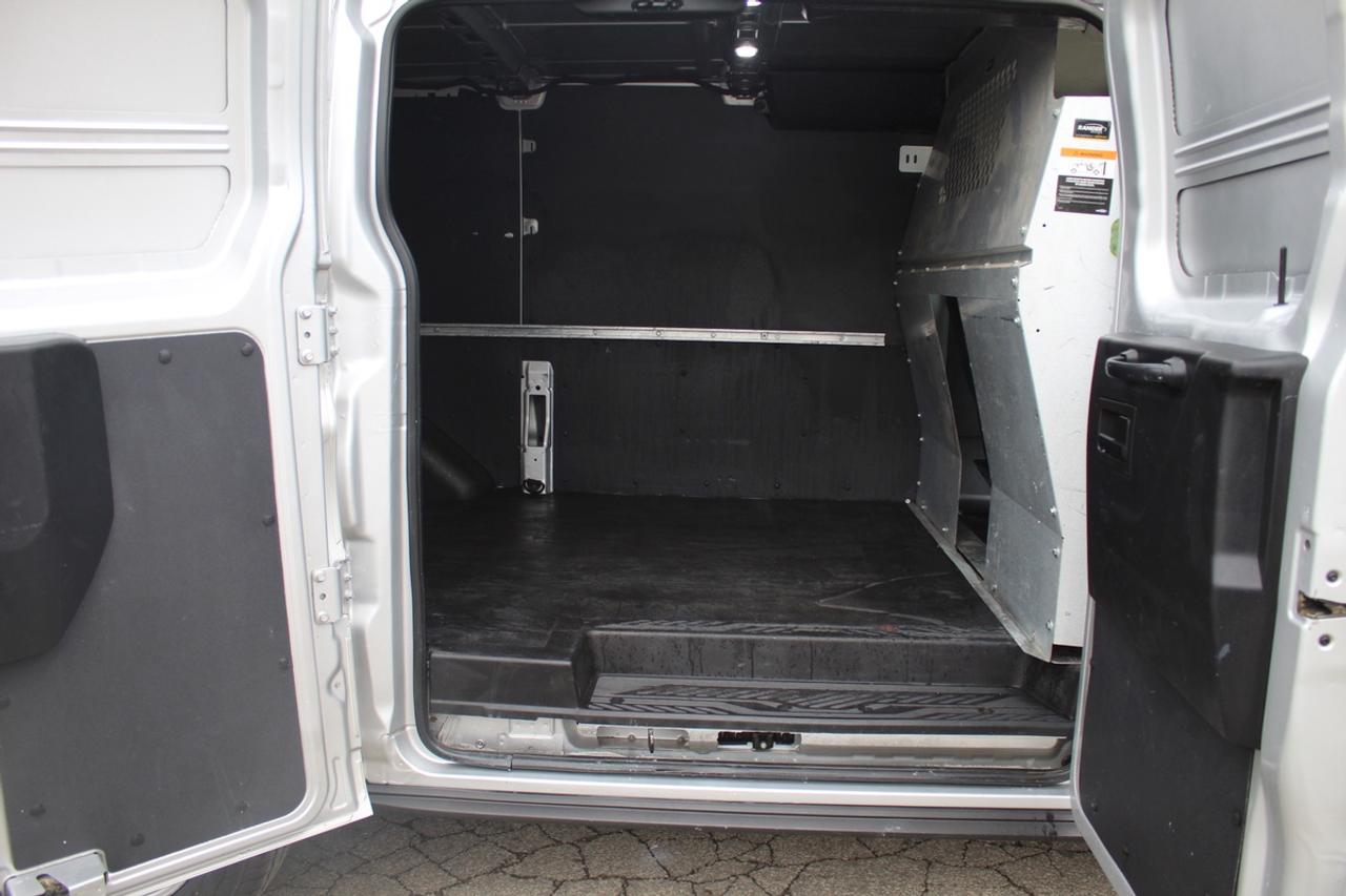 2019 Ford Transit T 150 Low Roof 130" Camera Remote starter Divider Photo