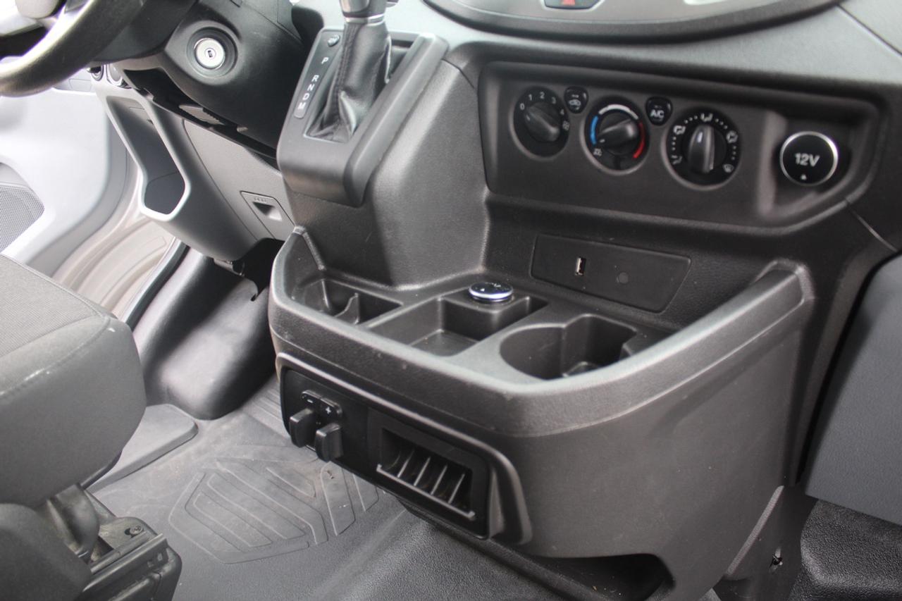 2019 Ford Transit T 150 Low Roof 130" Camera Remote starter Divider Photo