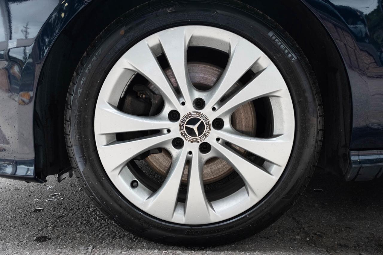 2018 Mercedes-Benz B-Class B250 4Matic Photo