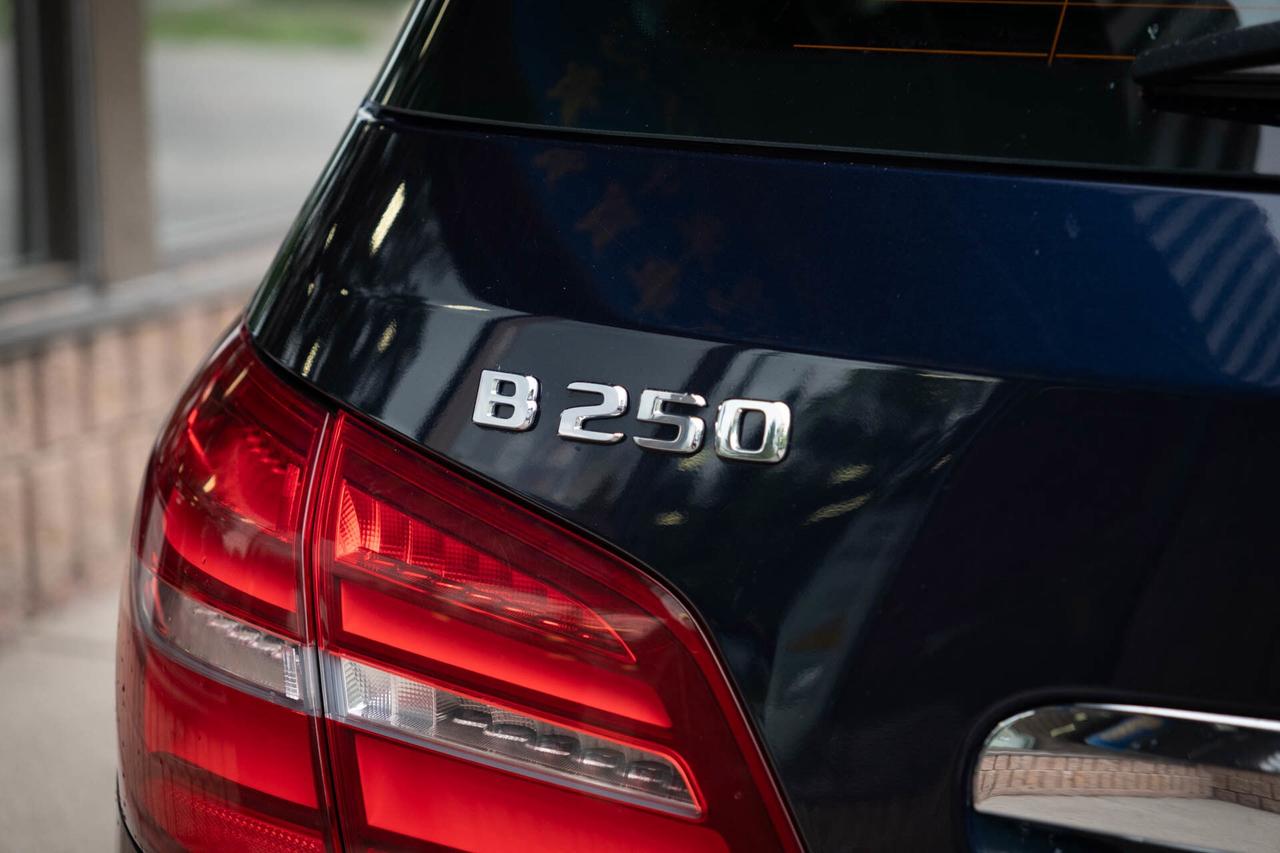 2018 Mercedes-Benz B-Class B250 4Matic Photo