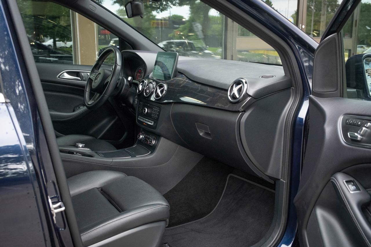 2018 Mercedes-Benz B-Class B250 4Matic Photo