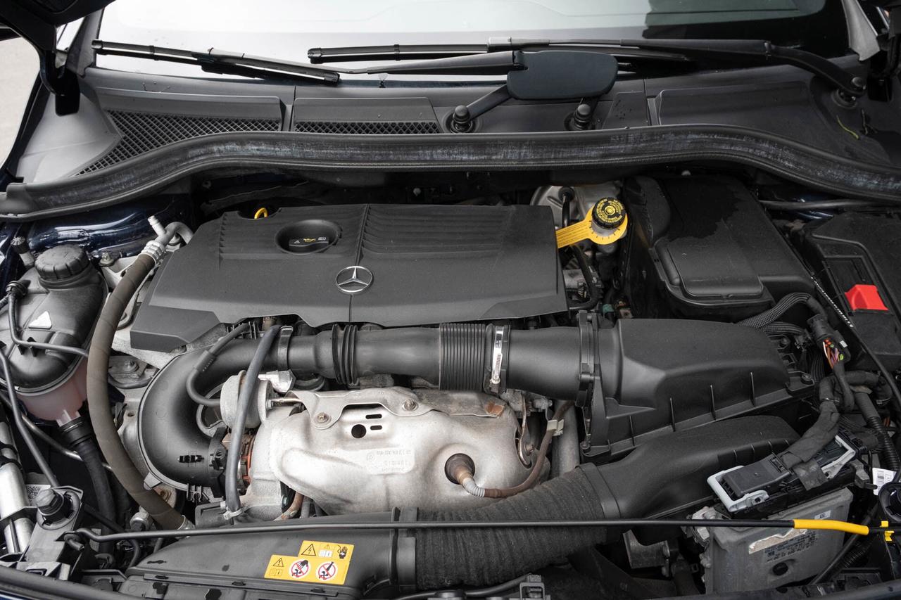 2018 Mercedes-Benz B-Class B250 4Matic Photo