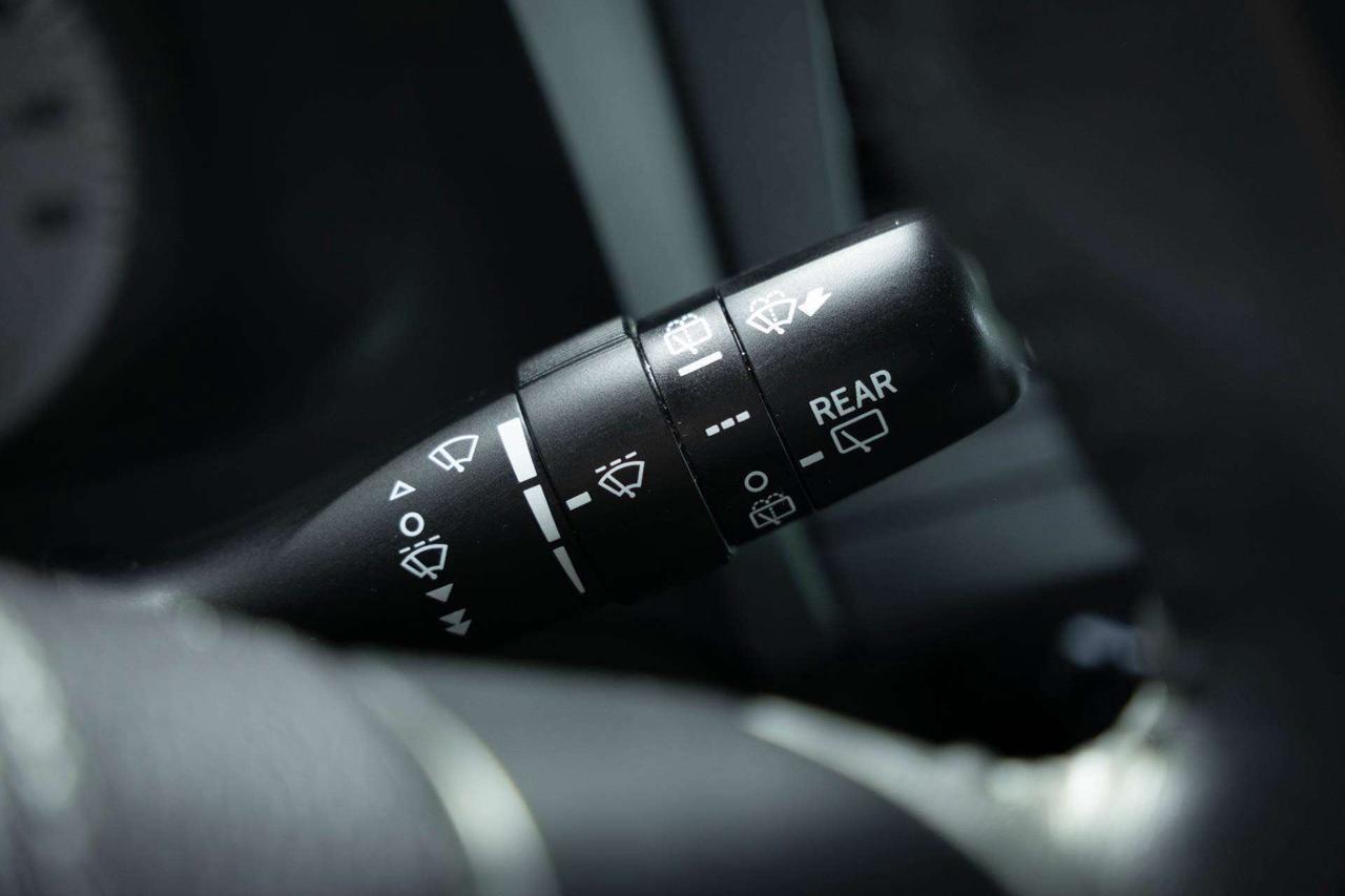 2017 Toyota Sienna SE 8-Passenger Photo