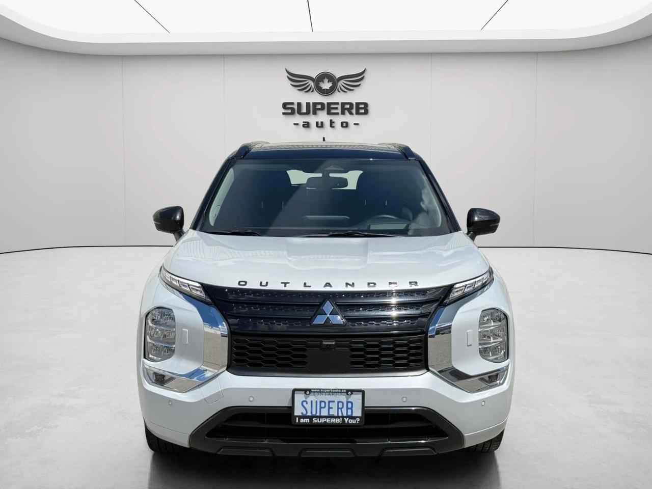2024 Mitsubishi Outlander GT   S-AWC   PLUG-IN HYBRID   NO ACCIDENT Photo