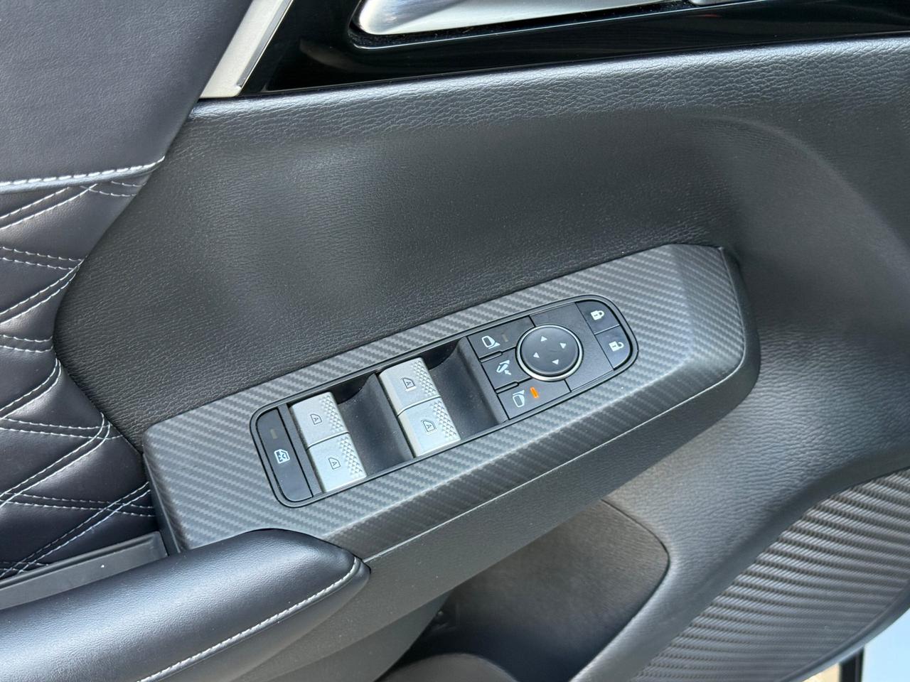 2024 Mitsubishi Outlander GT   S-AWC   PLUG-IN HYBRID   NO ACCIDENT Photo
