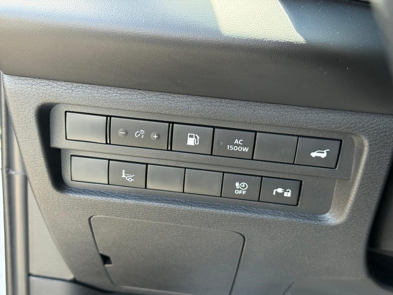 2024 Mitsubishi Outlander GT   S-AWC   PLUG-IN HYBRID   NO ACCIDENT Photo