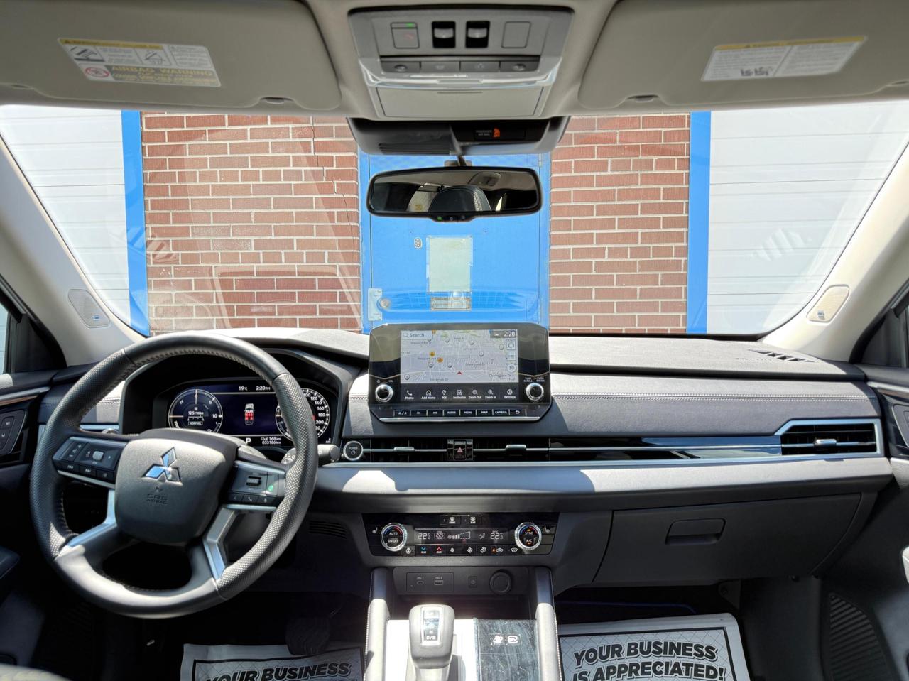 2024 Mitsubishi Outlander GT   S-AWC   PLUG-IN HYBRID   NO ACCIDENT Photo