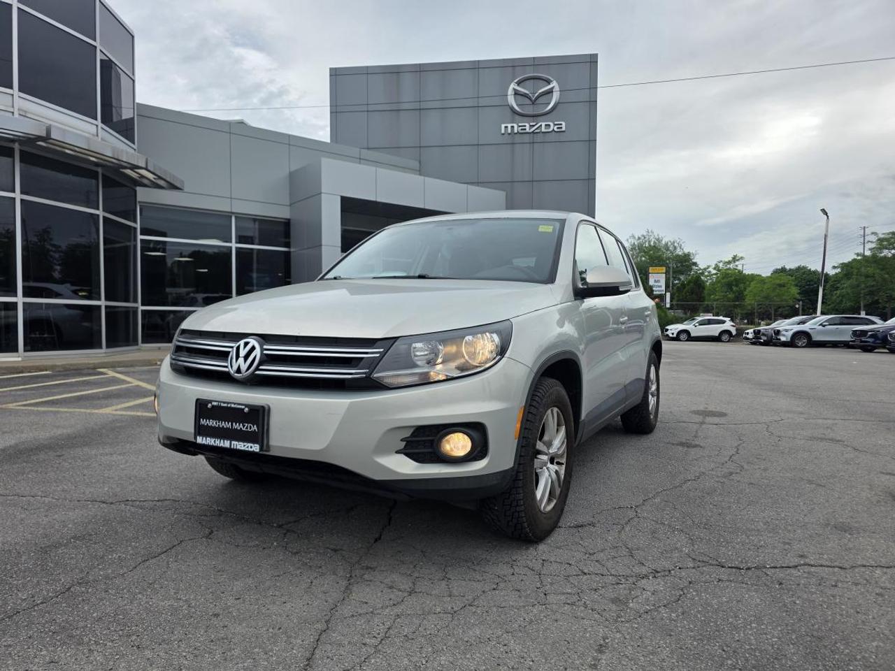 2012 Volkswagen Tiguan AUTO ALLSEASON&WINTER TIRES Photo