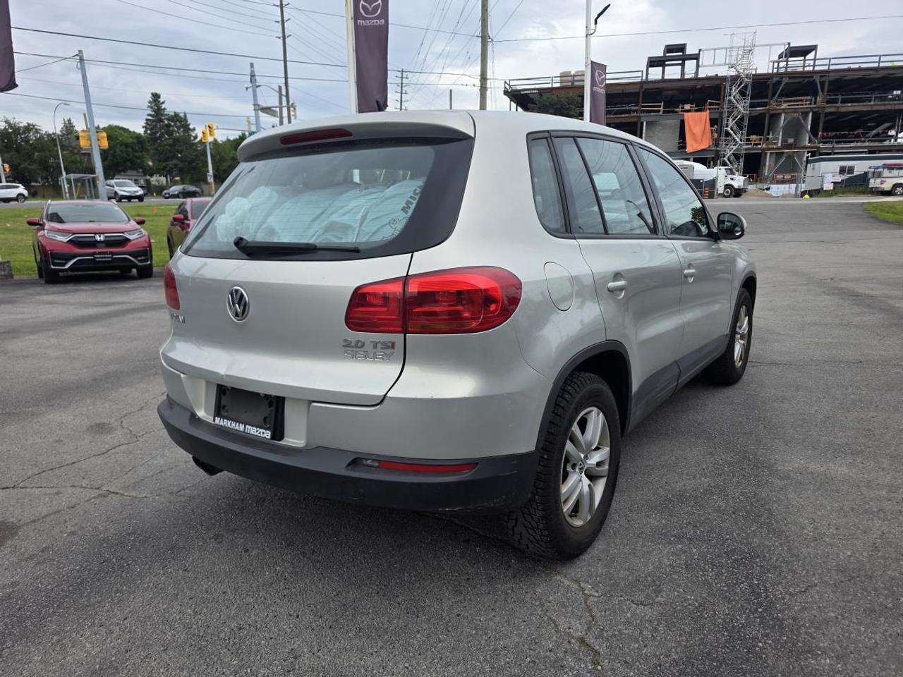 2012 Volkswagen Tiguan AUTO ALLSEASON&WINTER TIRES Photo