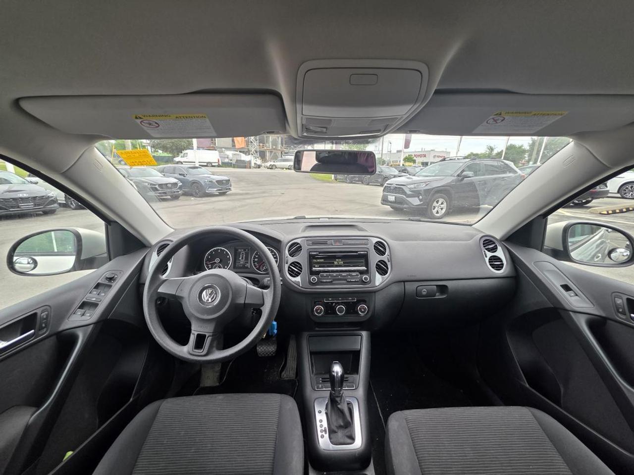 2012 Volkswagen Tiguan AUTO ALLSEASON&WINTER TIRES Photo