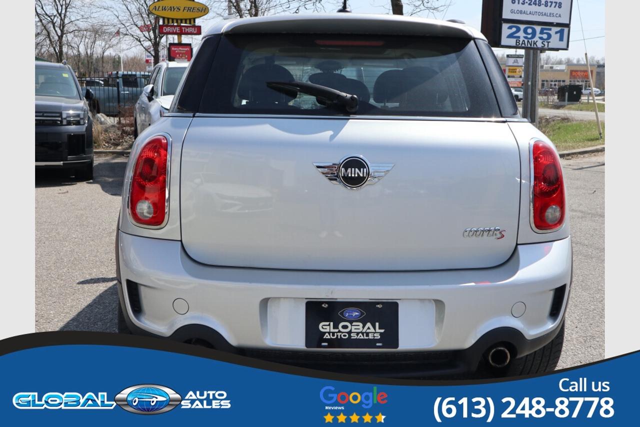 2012 MINI Countryman S ALL4 Photo