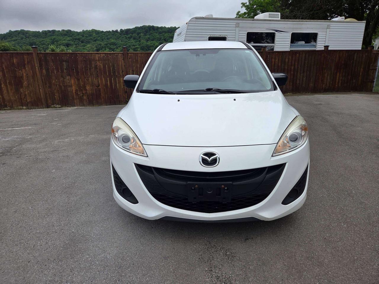 2012 Mazda MAZDA5 GS Photo