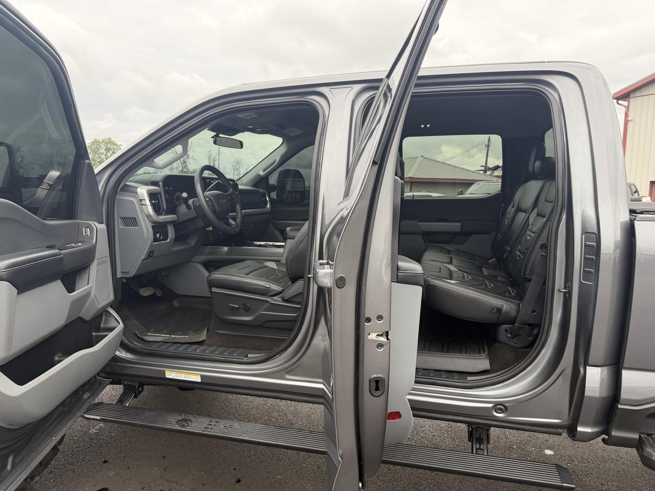 2024 Ford F-450 SUPER DUTY SEVERE DUTY F-450 Photo