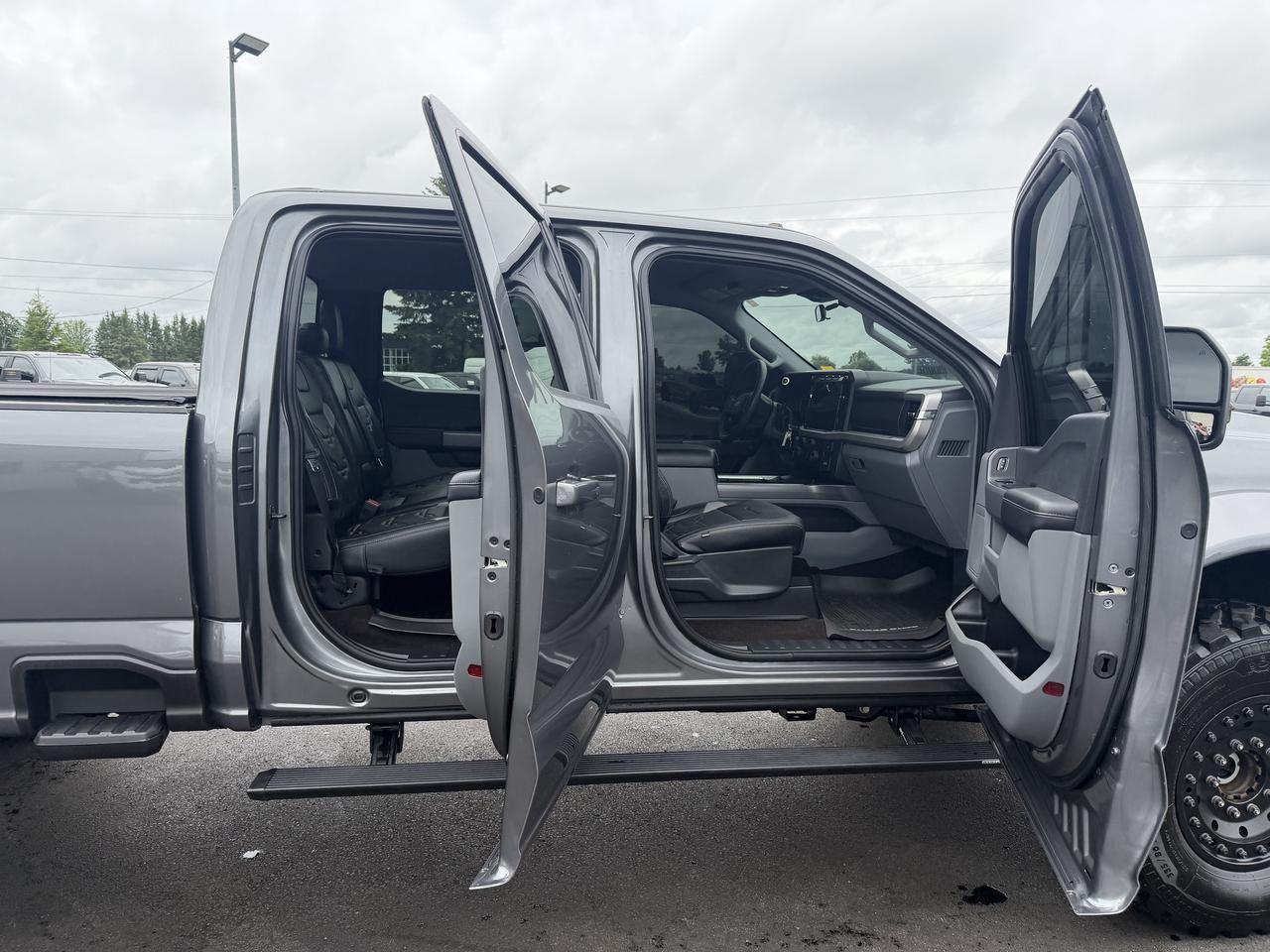 2024 Ford F-450 SUPER DUTY SEVERE DUTY F-450 Photo
