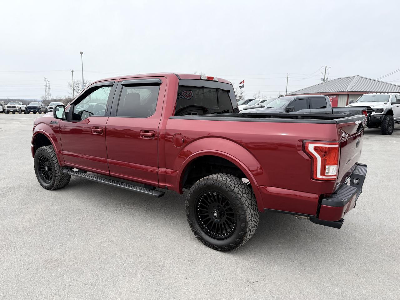 2016 Ford F-150 XLT LEVEL/WHEEL/TIRE PKG! Photo4