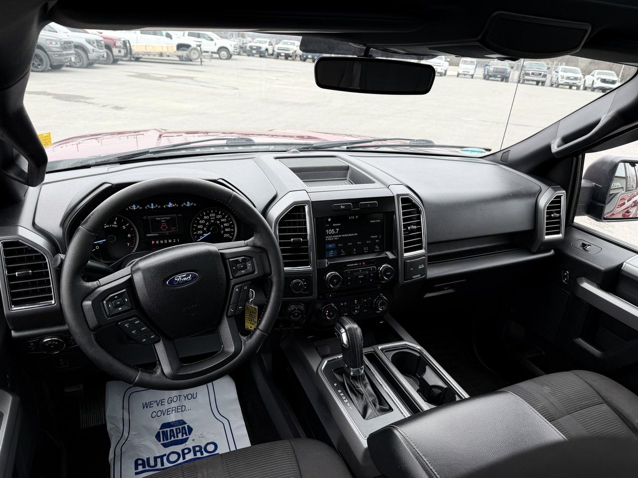 2016 Ford F-150 XLT LEVEL/WHEEL/TIRE PKG! Photo