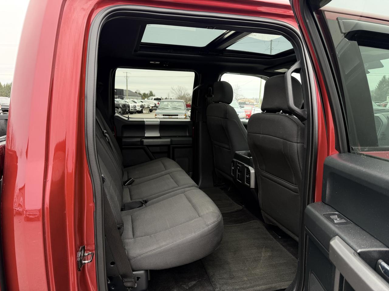 2016 Ford F-150 XLT LEVEL/WHEEL/TIRE PKG! Photo
