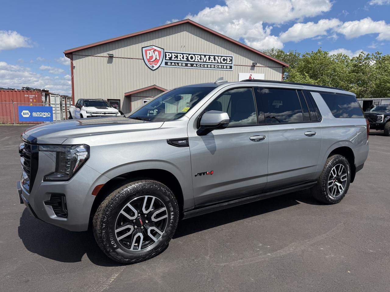 2024 GMC Yukon XL 4WD 4dr AT4 Photo