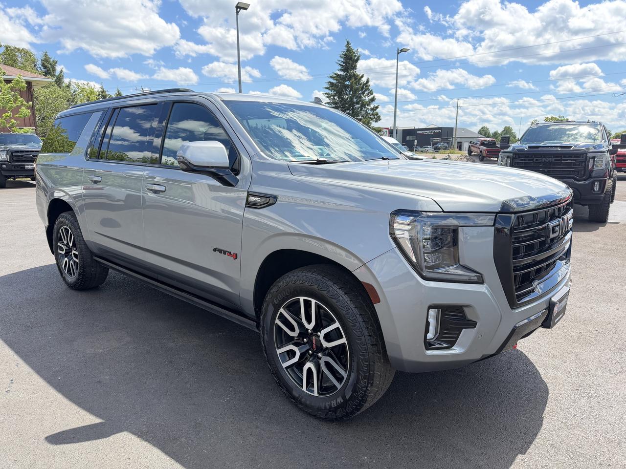 2024 GMC Yukon XL 4WD 4dr AT4 Photo