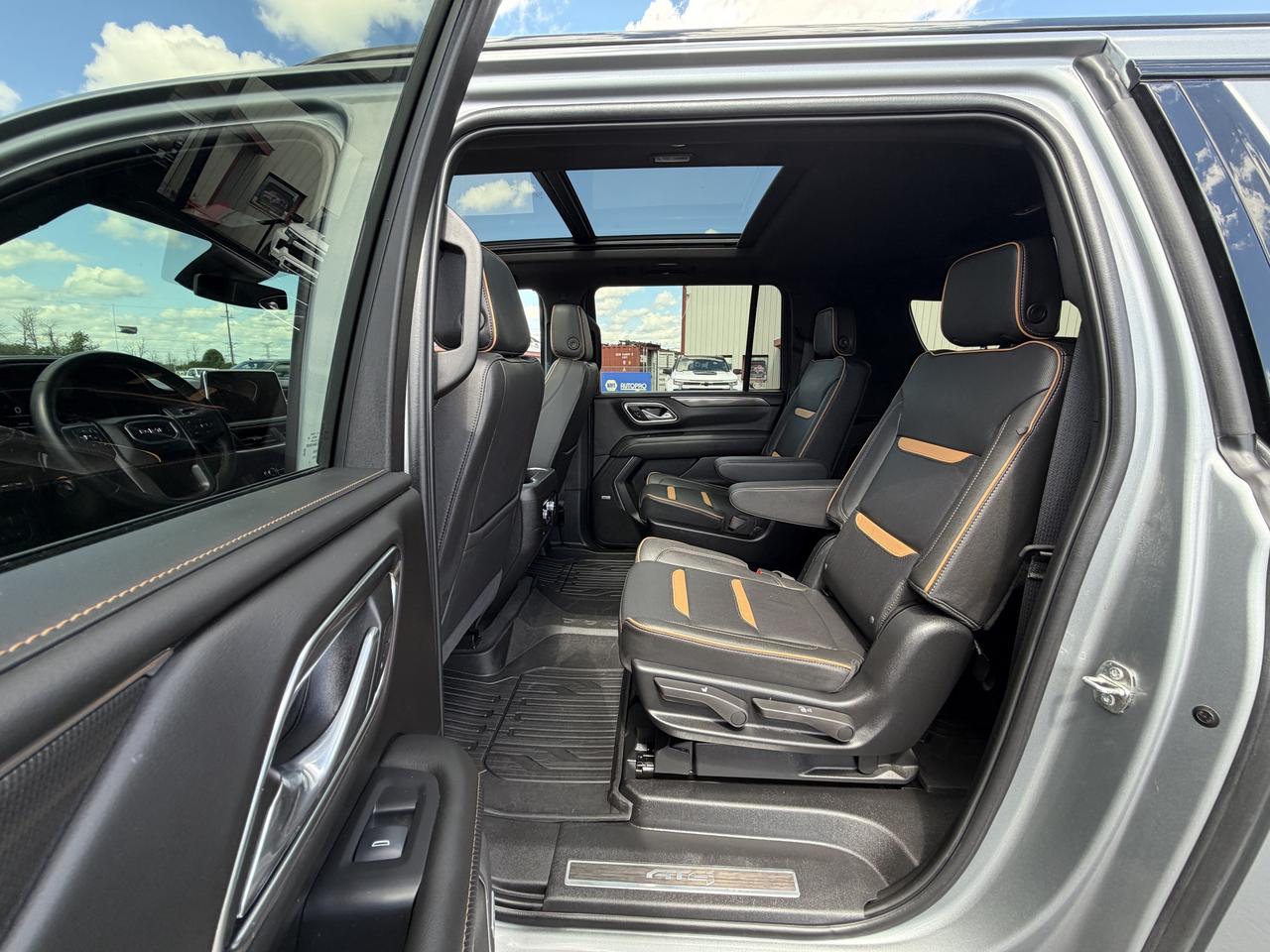 2024 GMC Yukon XL 4WD 4dr AT4 Photo