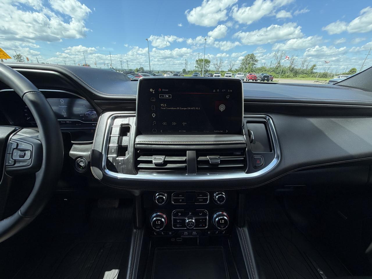 2024 GMC Yukon XL 4WD 4dr AT4 Photo