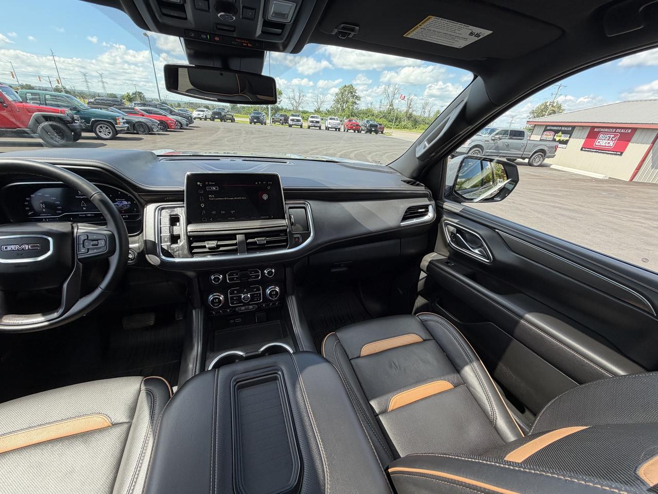 2024 GMC Yukon XL 4WD 4dr AT4 Photo