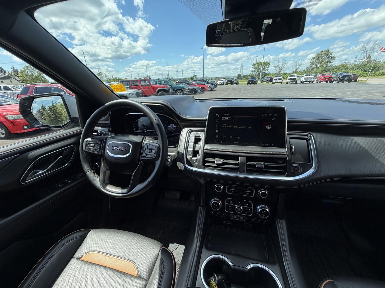2024 GMC Yukon XL 4WD 4dr AT4 Photo