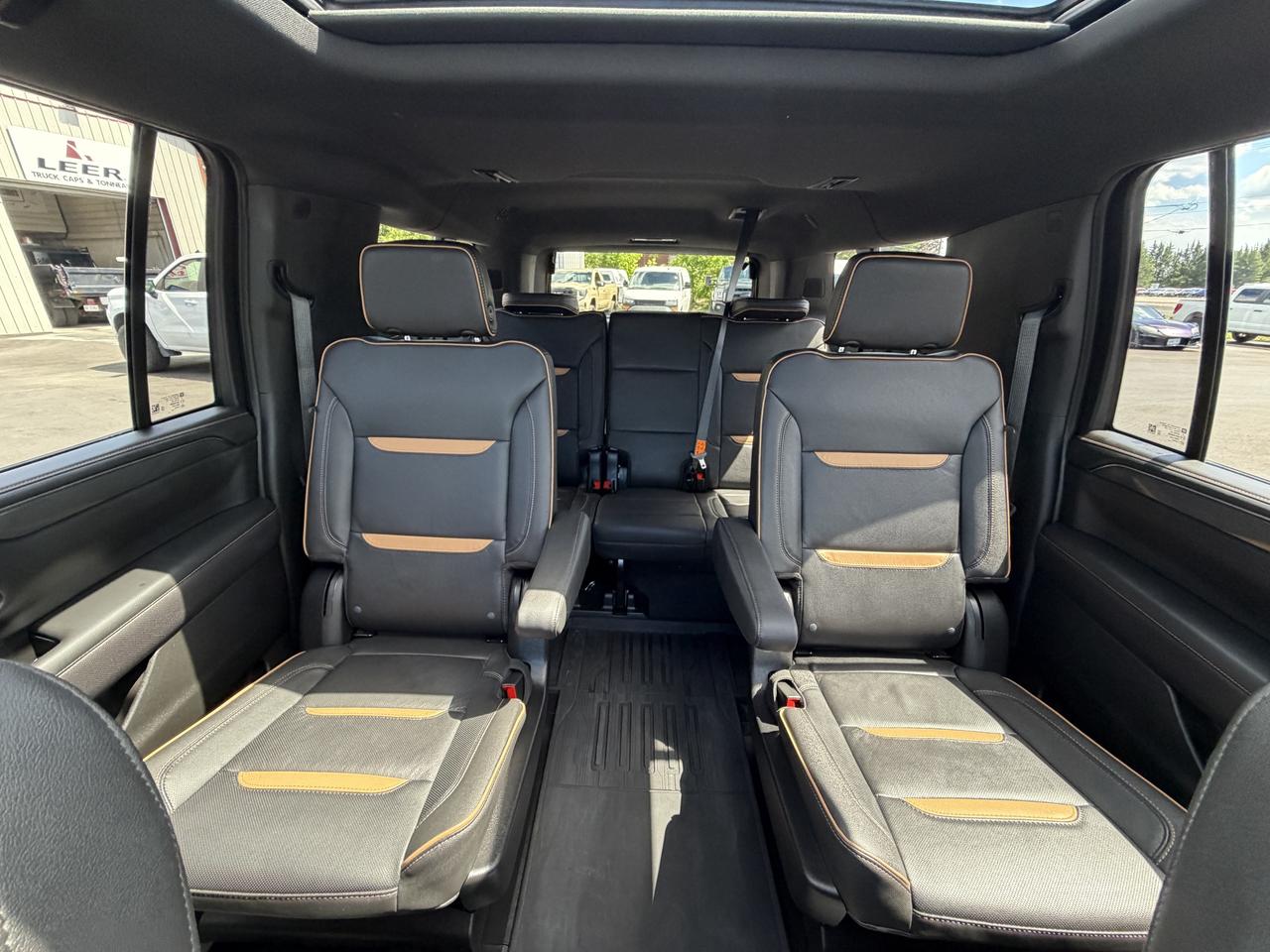 2024 GMC Yukon XL 4WD 4dr AT4 Photo