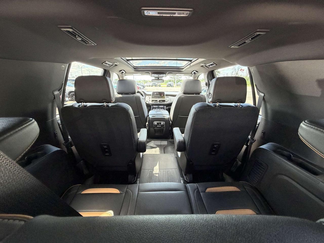 2024 GMC Yukon 4WD 4dr AT4 Photo