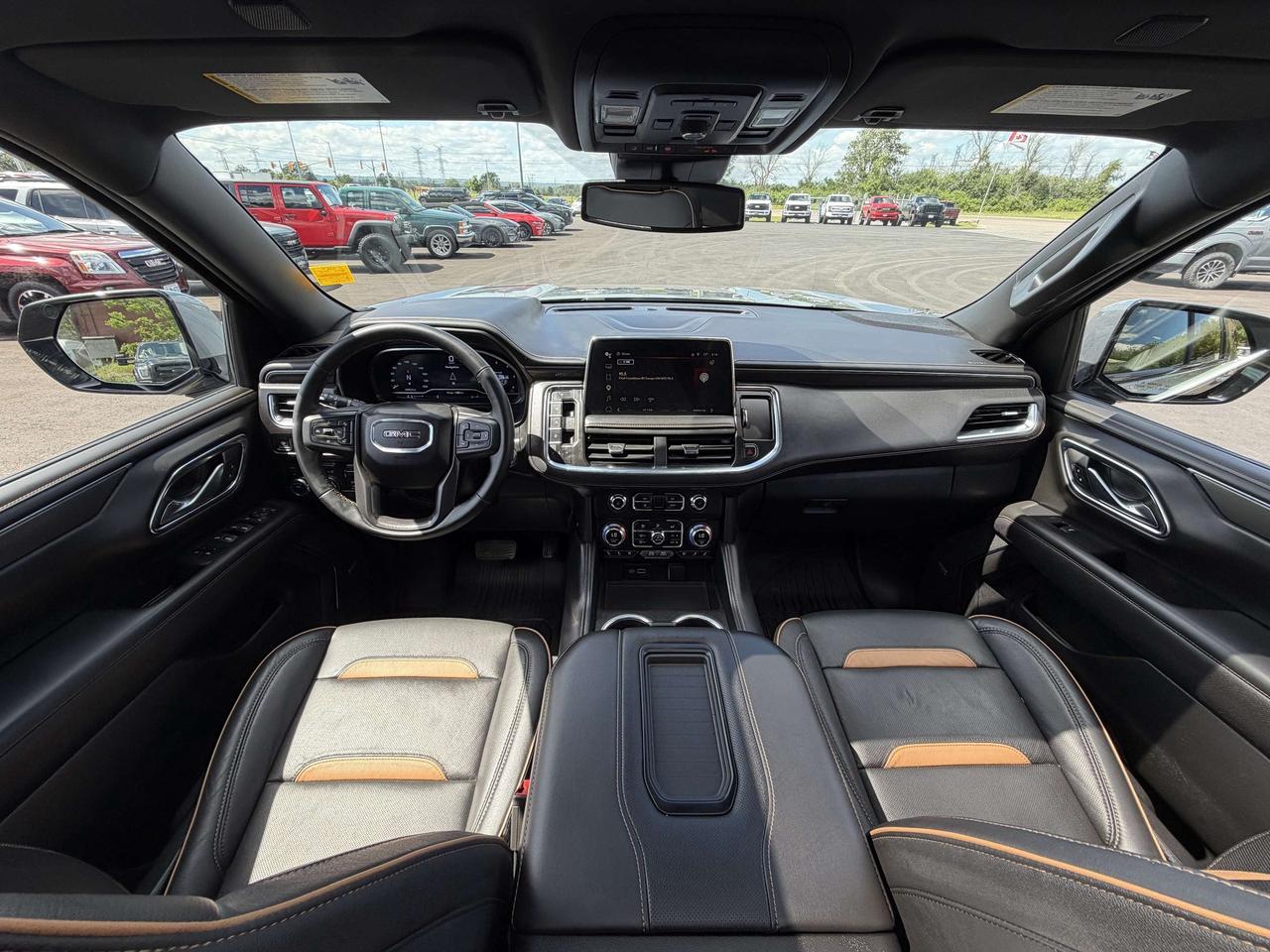 2024 GMC Yukon 4WD 4dr AT4 Photo
