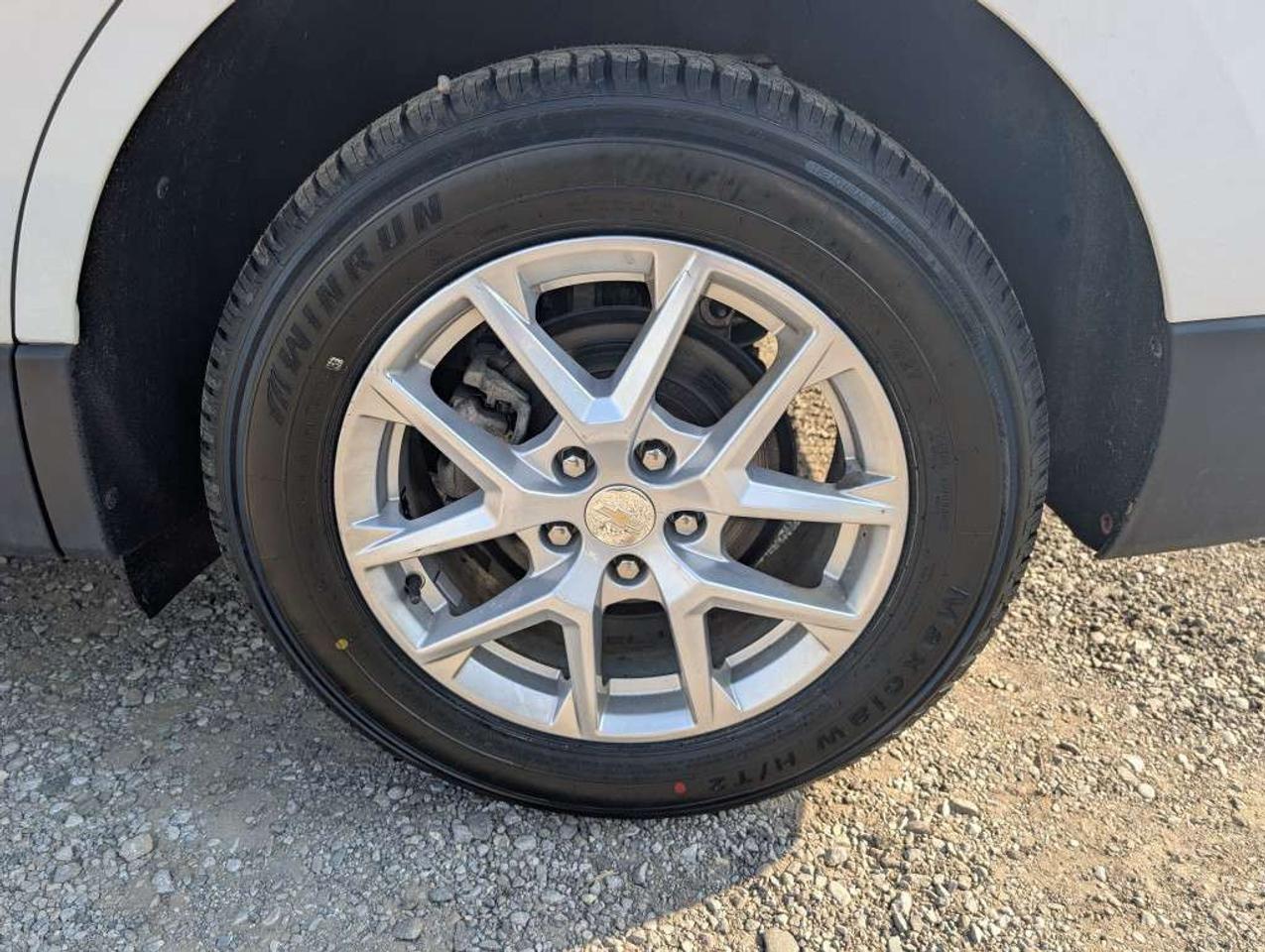 2023 Chevrolet Equinox LT AWD  CAMERA   HTD SEATS Photo