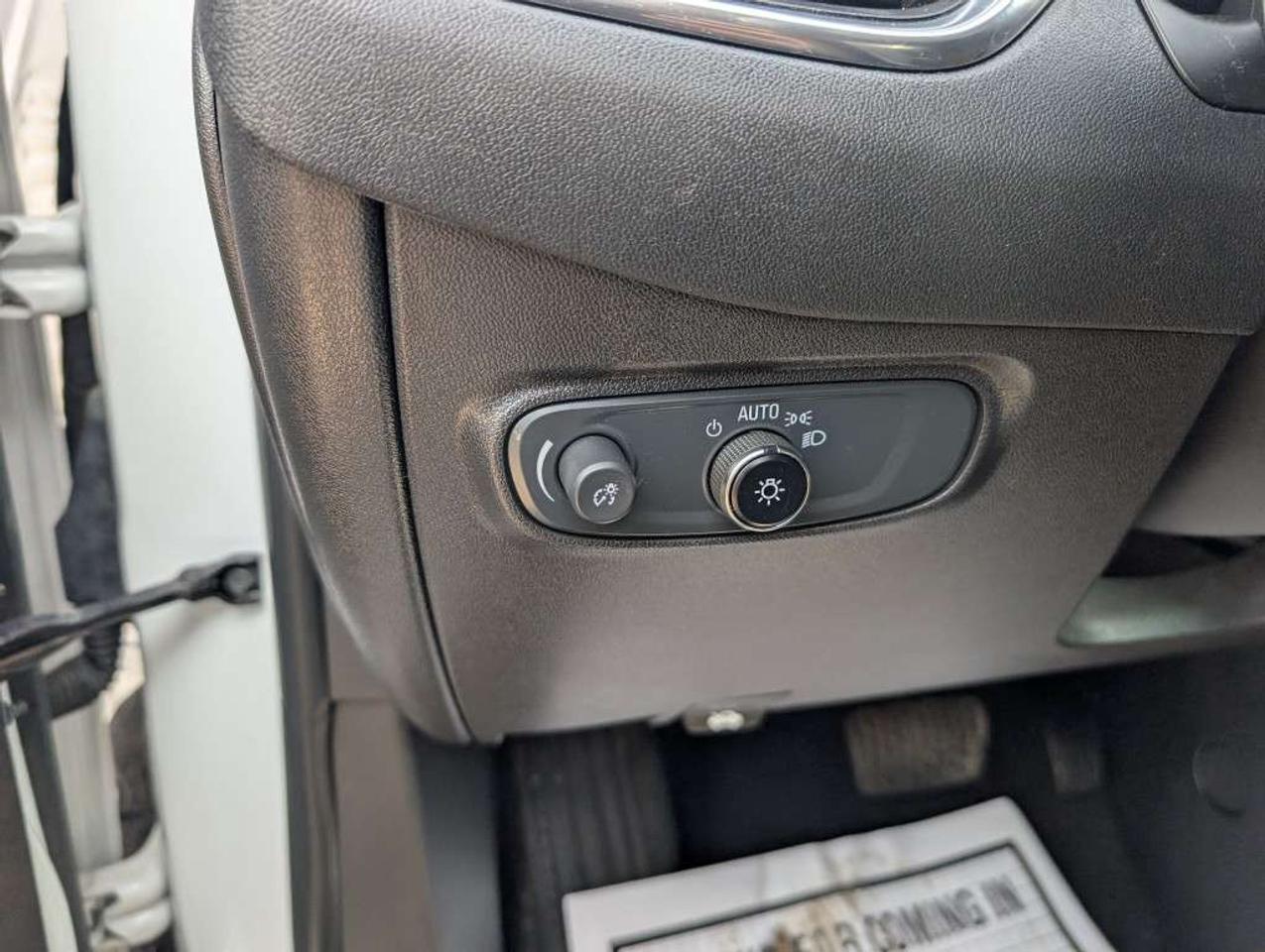 2023 Chevrolet Equinox LT AWD  CAMERA   HTD SEATS Photo