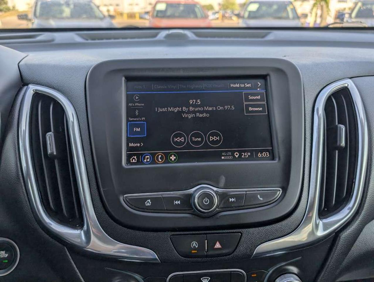 2023 Chevrolet Equinox LT AWD  CAMERA   HTD SEATS Photo