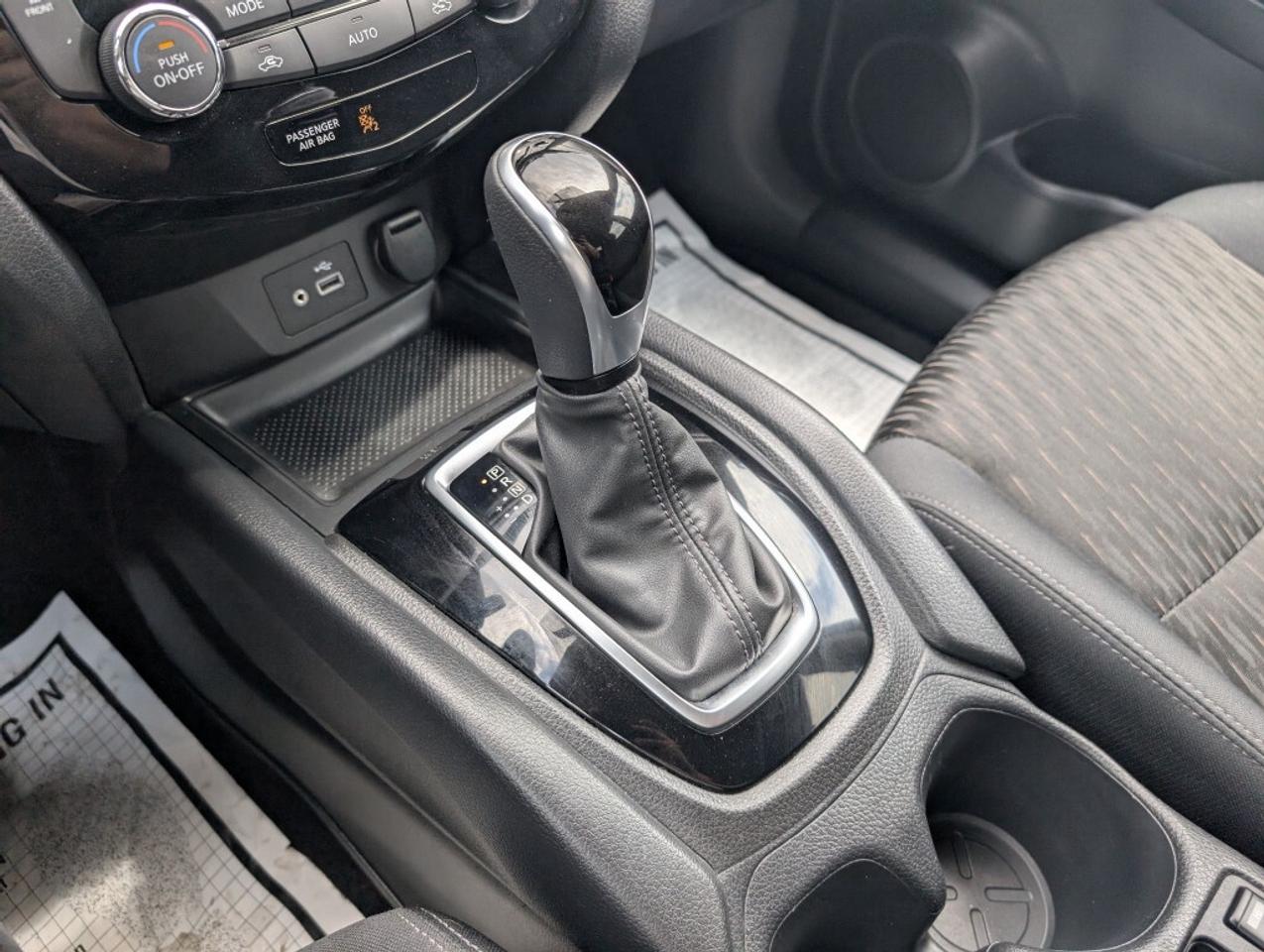 2020 Nissan Rogue CAMERA   HTD SEATS   BLIND SPOT   CARPLAY&ANDROID Photo