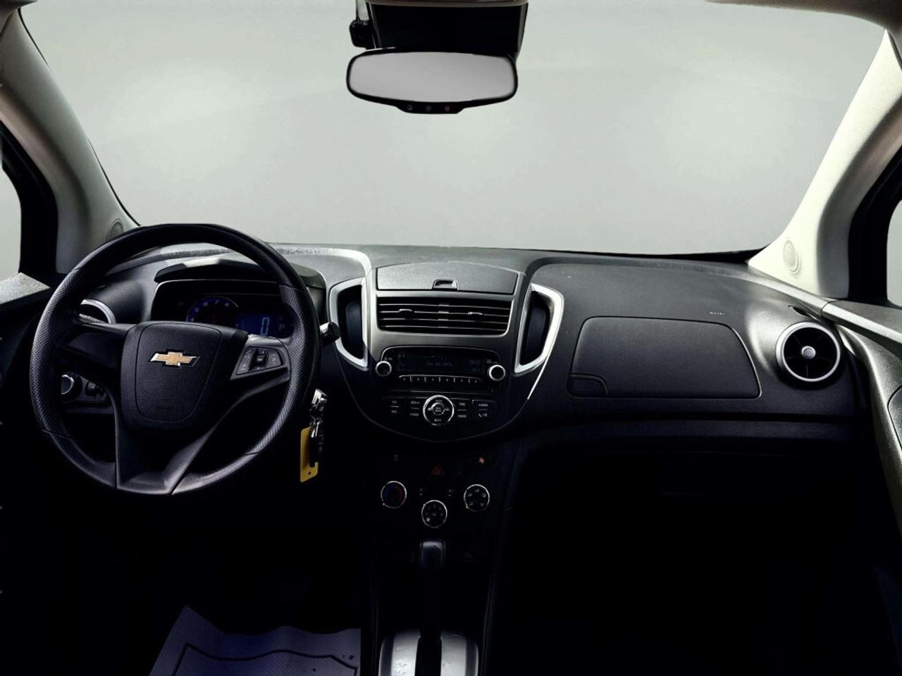 2016 Chevrolet Trax LS Photo