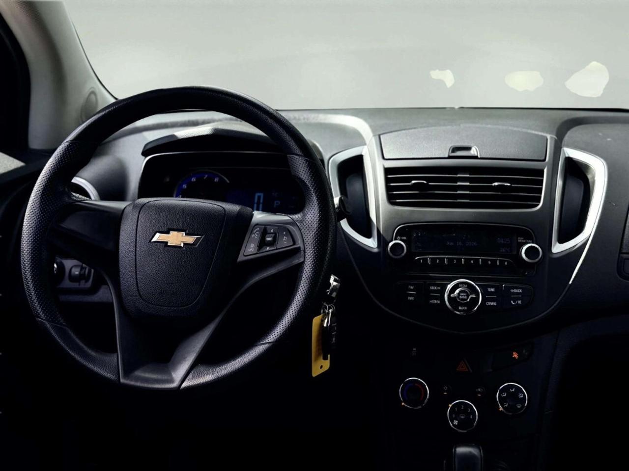 2016 Chevrolet Trax LS Photo