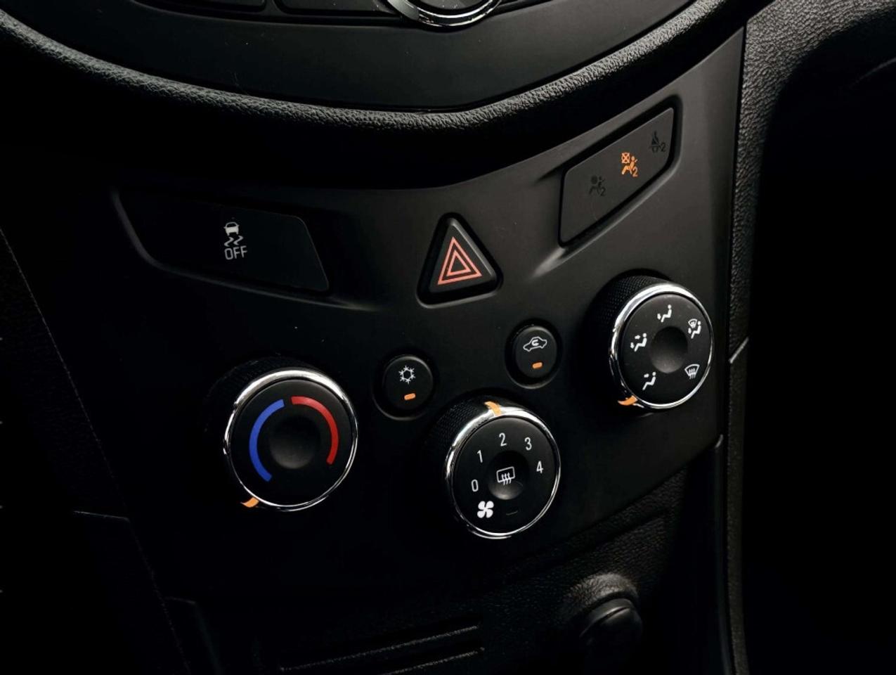 2016 Chevrolet Trax LS Photo