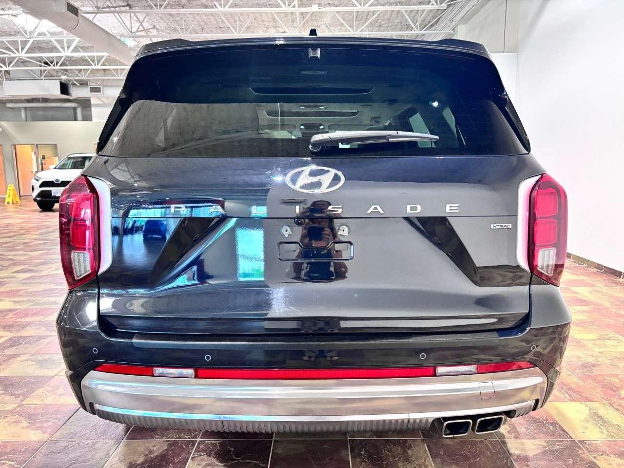 2024 Hyundai PALISADE Ultimate Calligraphy 7-Passenger AWD Photo