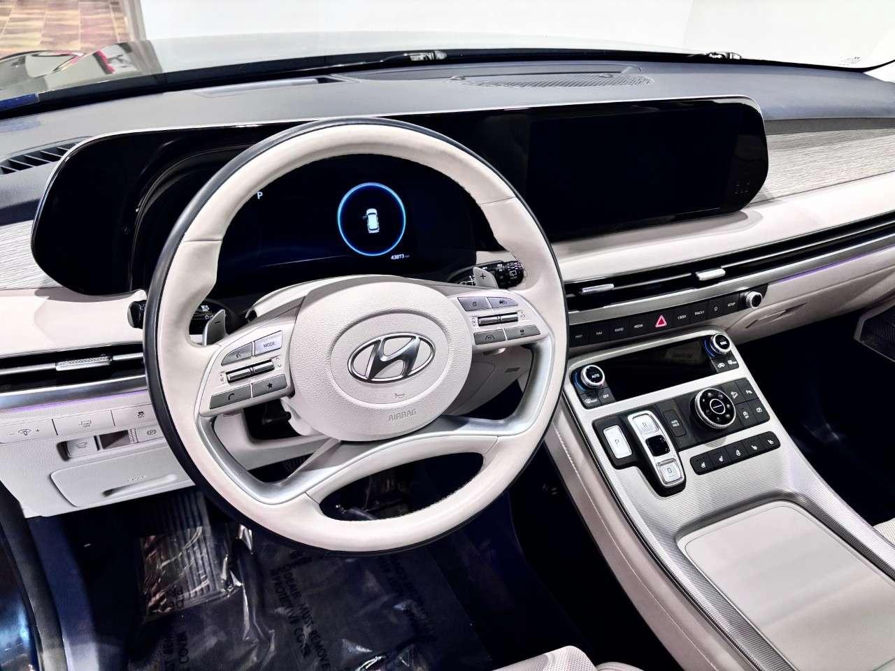 2024 Hyundai PALISADE Ultimate Calligraphy 7-Passenger AWD Photo