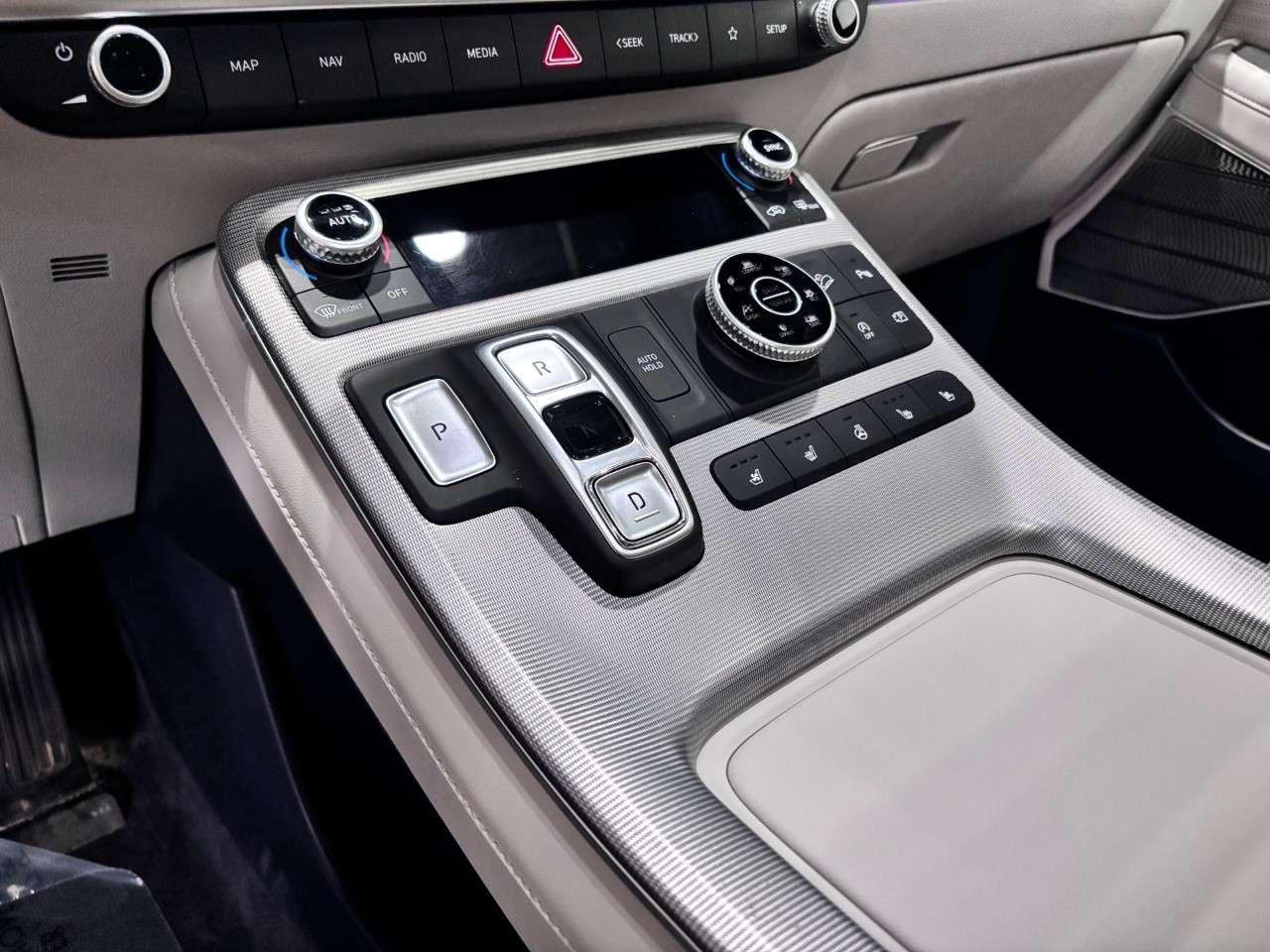 2024 Hyundai PALISADE Ultimate Calligraphy 7-Passenger AWD Photo