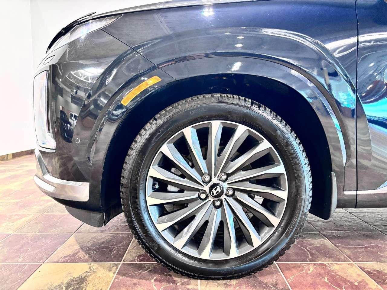 2024 Hyundai PALISADE Ultimate Calligraphy 7-Passenger AWD Photo