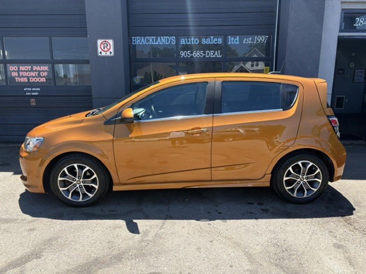 2017 Chevrolet Sonic HB LT, RS PKG, GREAT SHAPE, ECONOMIZER!! Photo