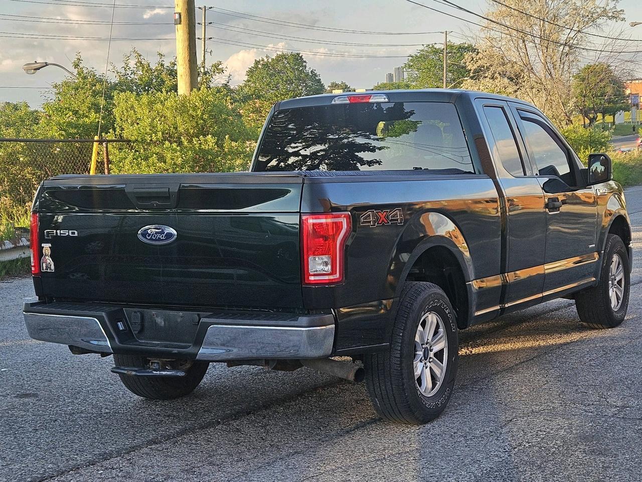 2016 Ford F-150 4WD SuperCab 145 Lariat Photo