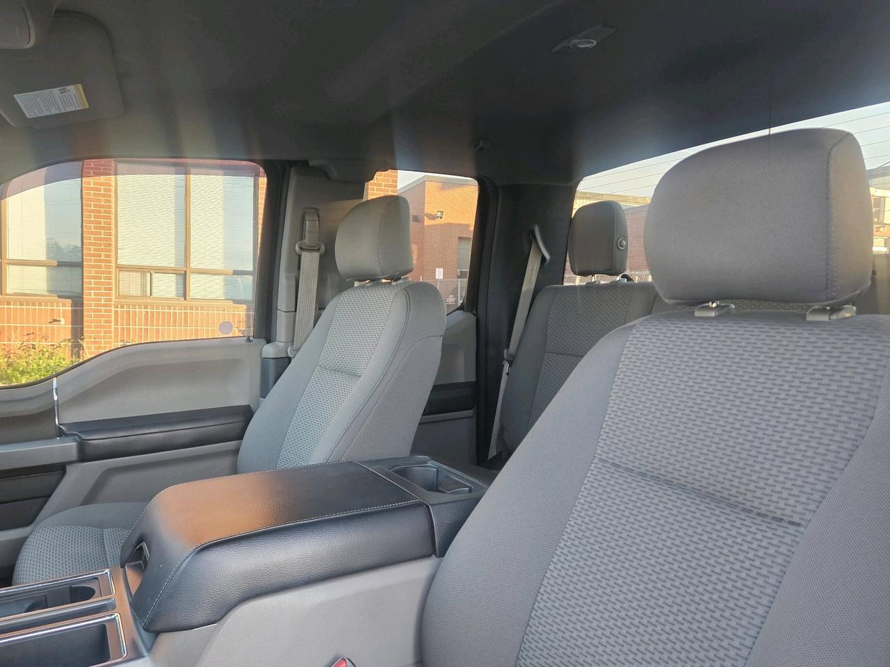 2016 Ford F-150 4WD SuperCab 145 Lariat Photo
