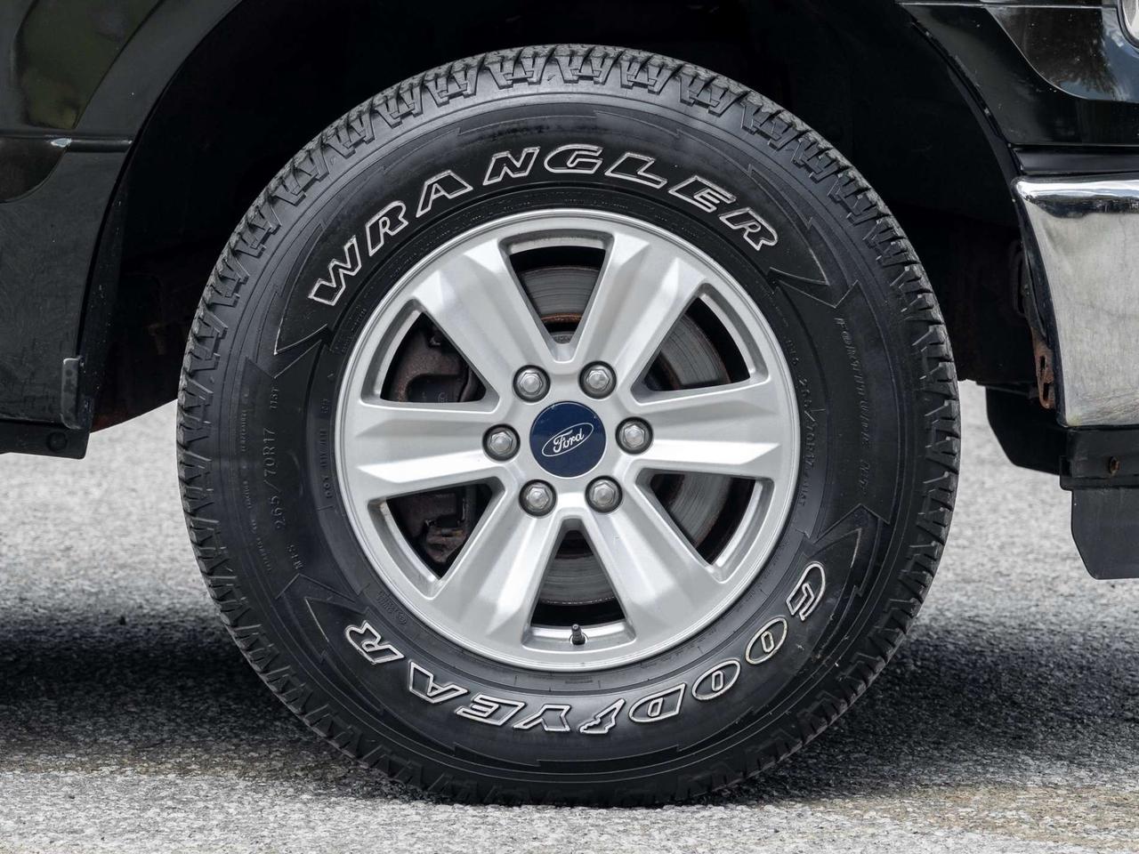 2016 Ford F-150 4WD SuperCab 145 Lariat Photo