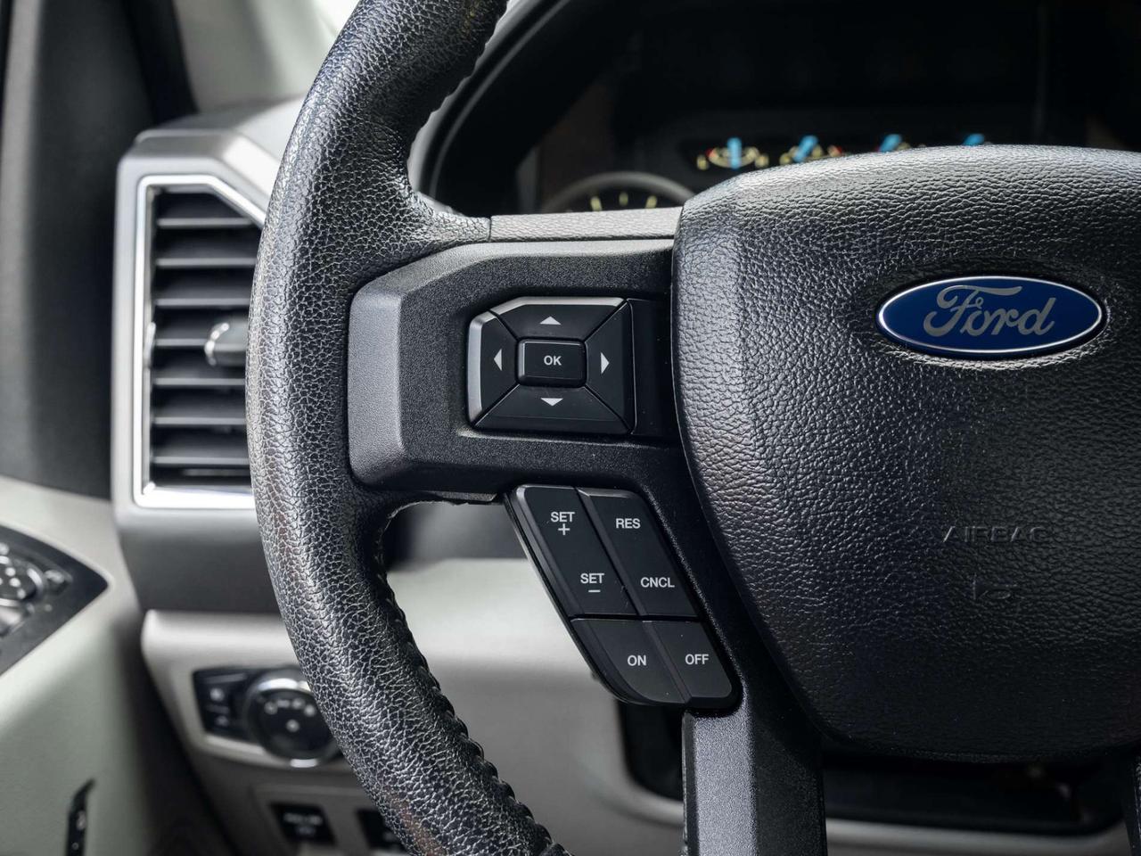 2016 Ford F-150 4WD SuperCab 145 Lariat Photo