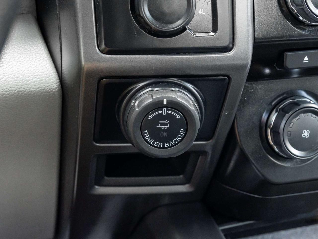 2016 Ford F-150 4WD SuperCab 145 Lariat Photo