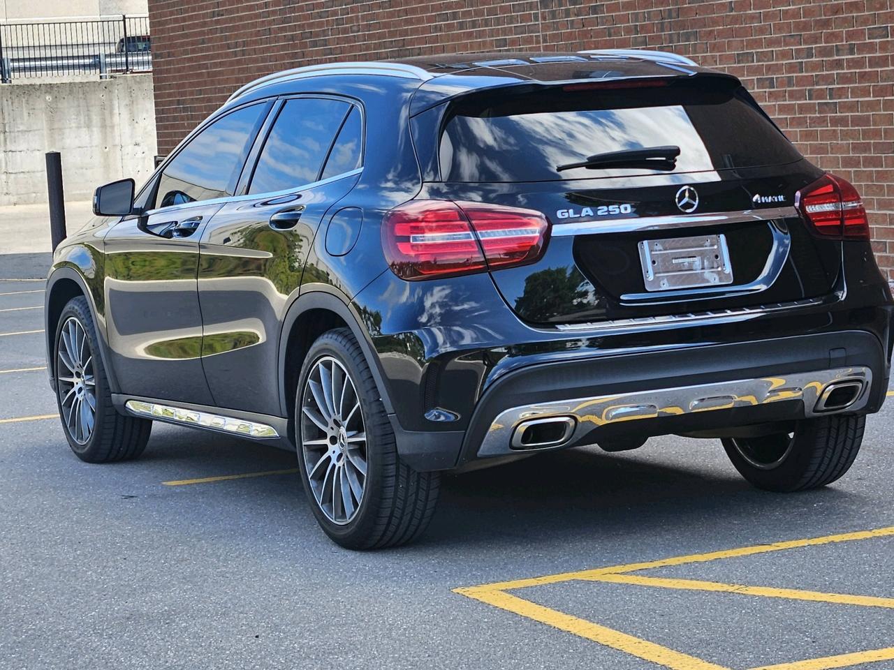 2019 Mercedes-Benz GL-Class GLA 250 4MATIC SUV, Nav, Camera Photo